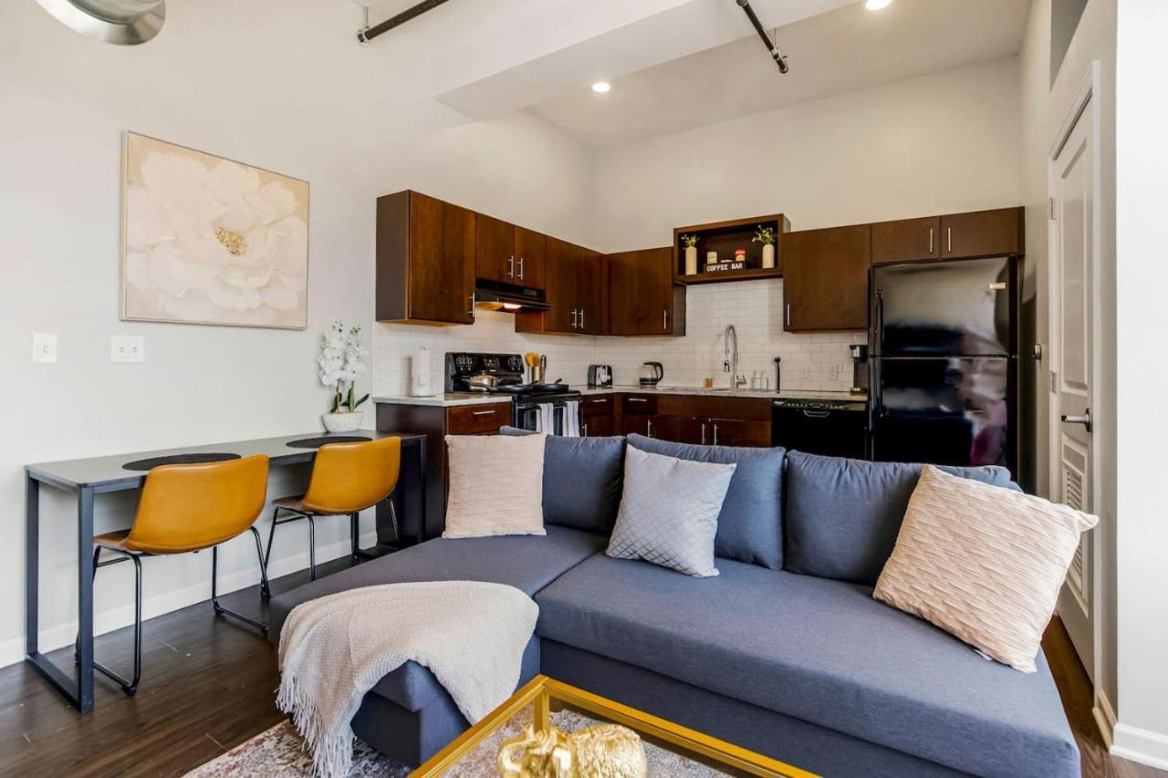 Classy 2br-parking, Rooftop,near Arrowhd & Tmobile Apartamento *